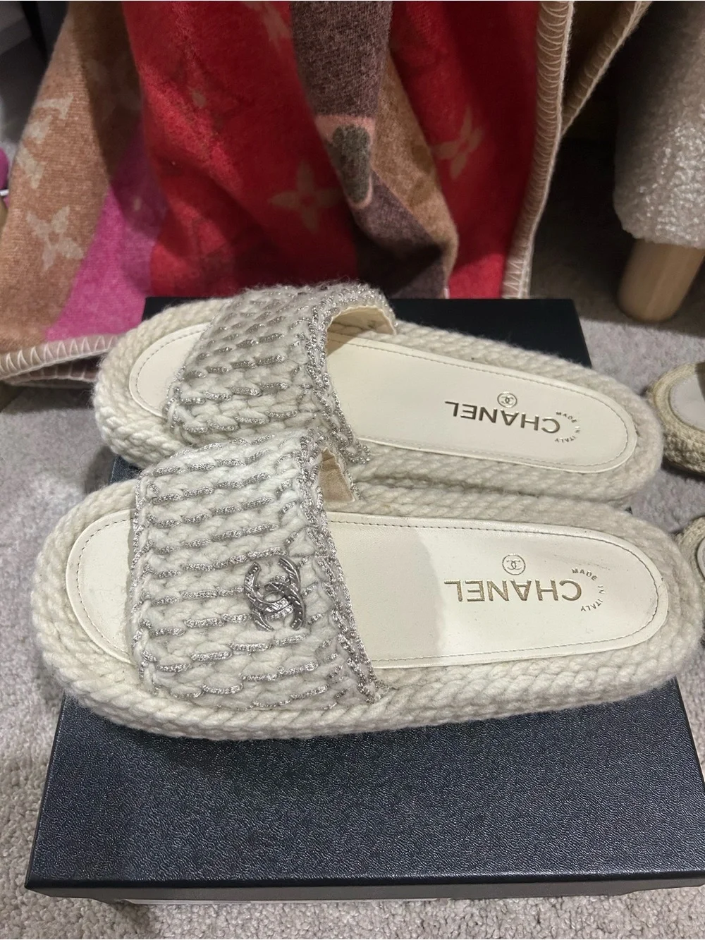 CHANEL great size
